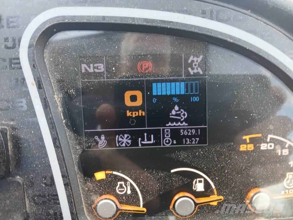 JCB 536-60 Agri 農業用伸縮臂裝載機