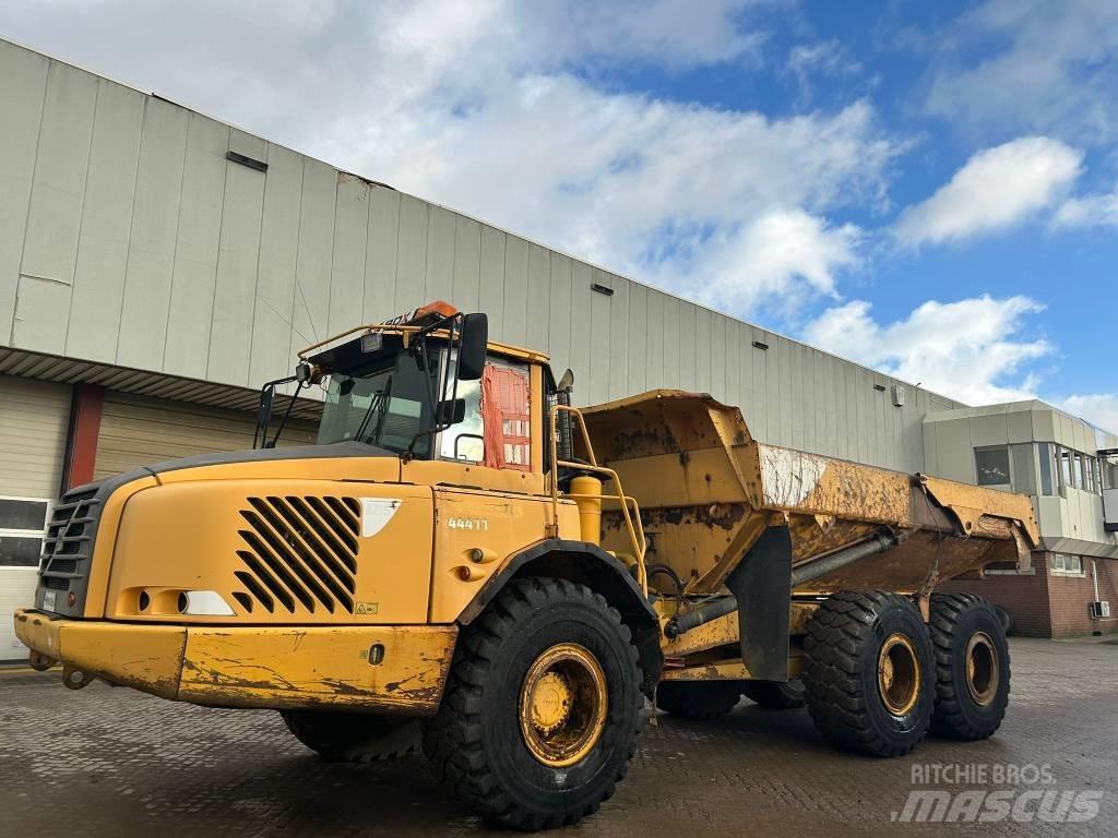 Volvo A 25 D 鉸接式起吊車