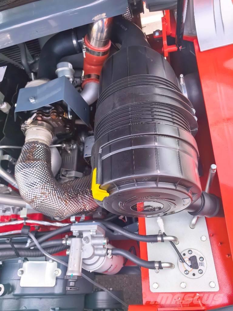 Heli K 100 伸縮臂操作車