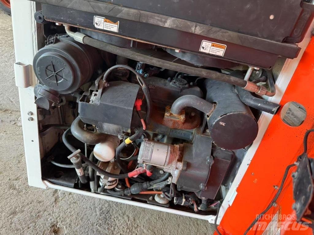 Bobcat S 70 滑移轉向裝載機