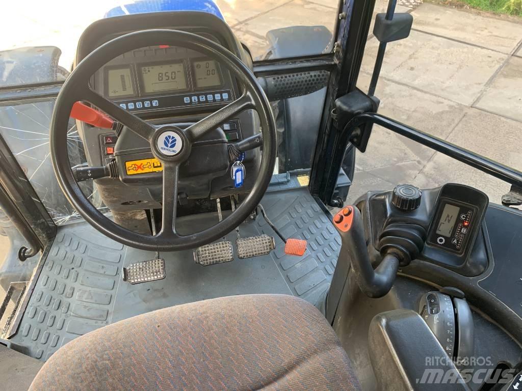 New Holland TM 125 曳引機
