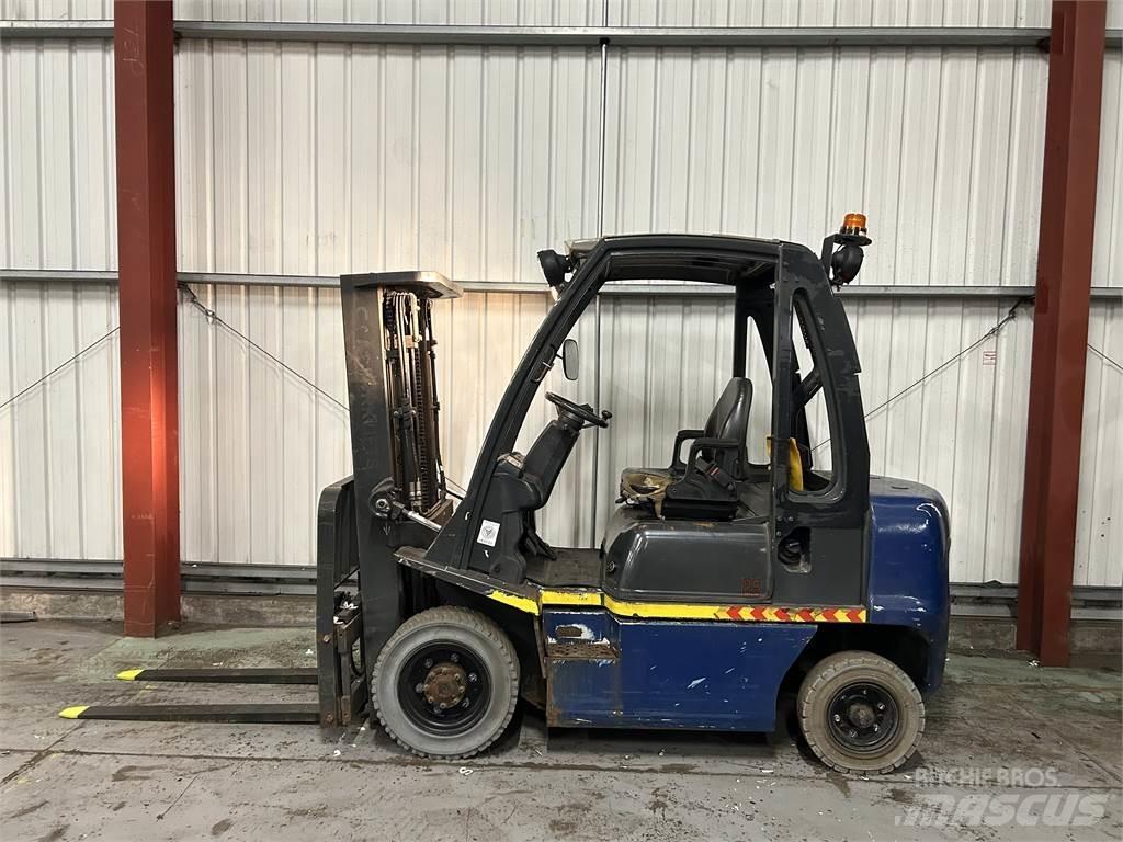 Nissan Y1D2A25Q 柴油卡車
