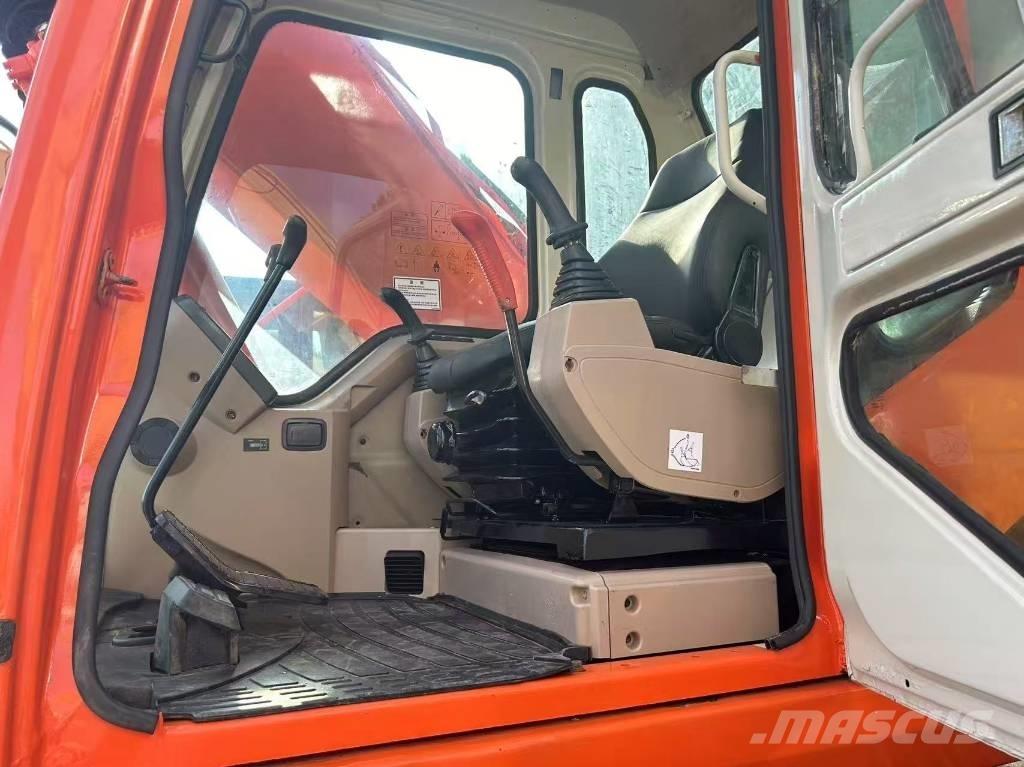 Doosan DH 225 LC-7 履帶式 挖土機/掘鑿機/挖掘機
