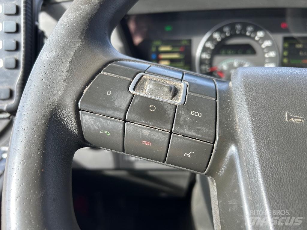Volvo FMX 460 吊鉤式起重車