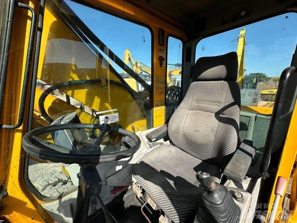 Liebherr A 900 B 旋轉式挖土機/掘鑿機/挖掘機