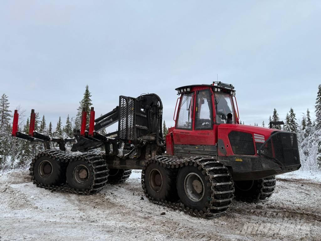 Komatsu 895 集運機