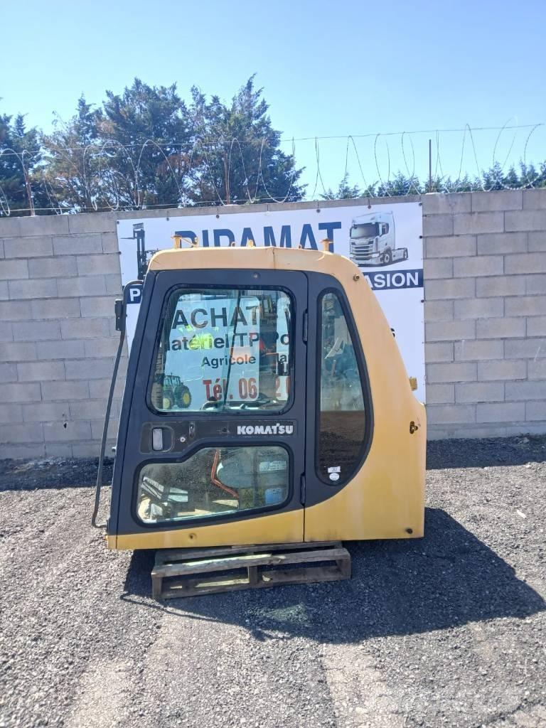 Komatsu PC 210 駕駛室與內部