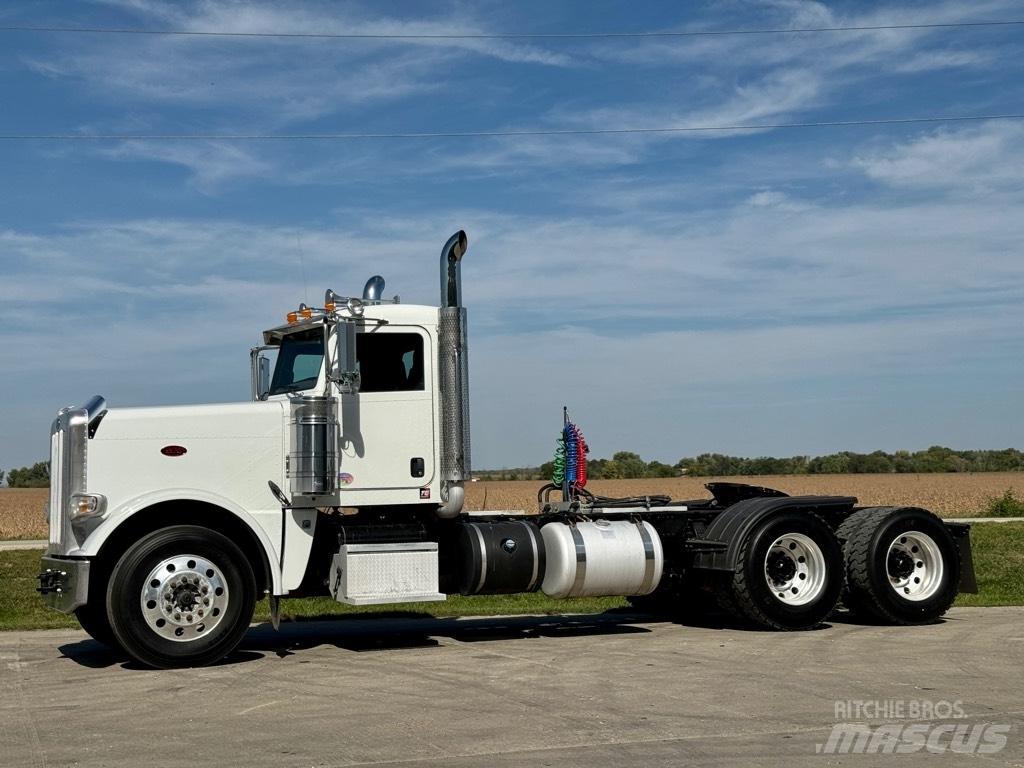 Peterbilt 388 曳引機組件