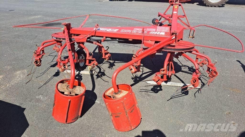 JF CR 320 耙與翻草機