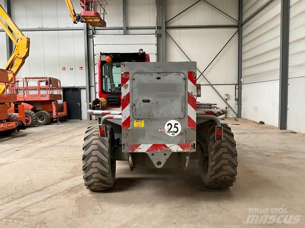Merlo P 40.17 伸縮臂操作車