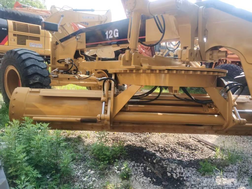 CAT 12 H 平土機