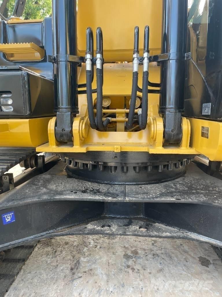 CAT 330 中型挖土機/掘鑿機/挖掘機 7t-12t