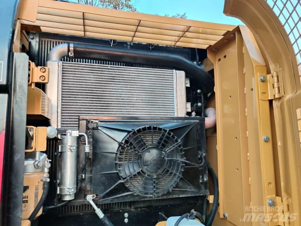 CAT 320 D 履帶式 挖土機/掘鑿機/挖掘機