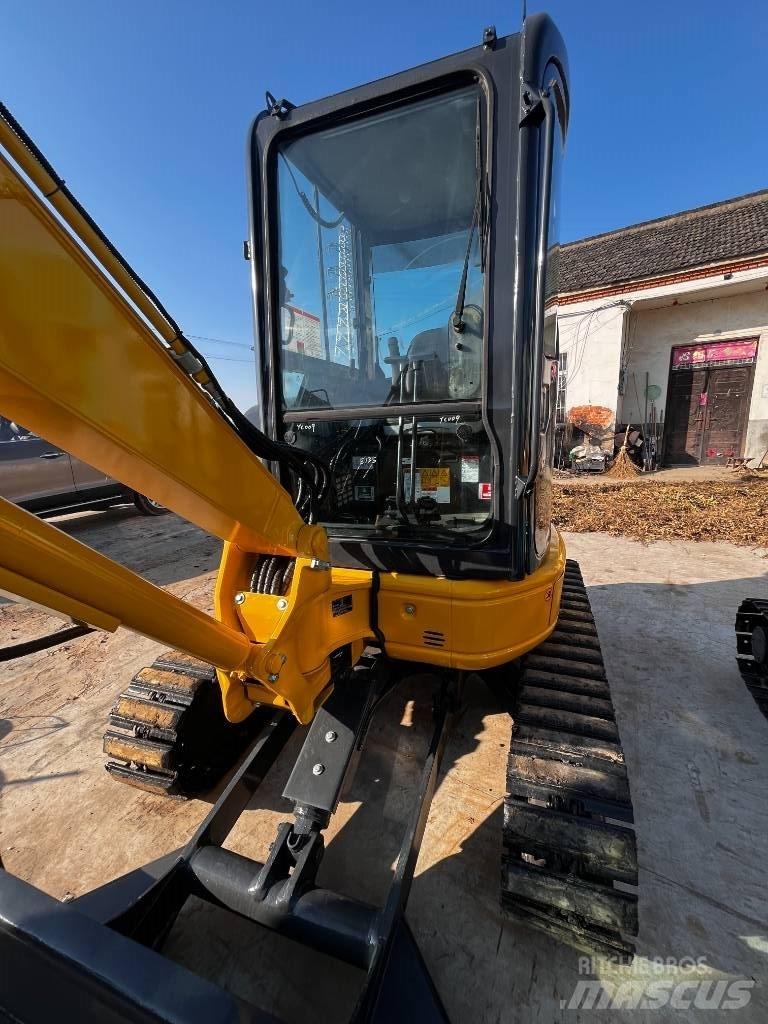Komatsu PC 35 MR 小型挖土機/掘鑿機<7t(小型挖掘機)