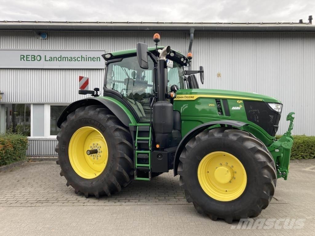 John Deere 6R 250 曳引機