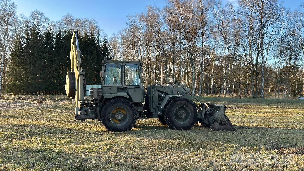 Hydrema 806 反鏟裝載機