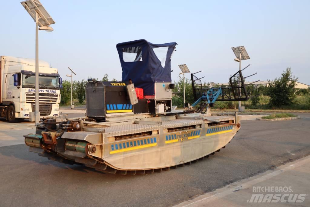 Truxor 4700 手扶式割草機