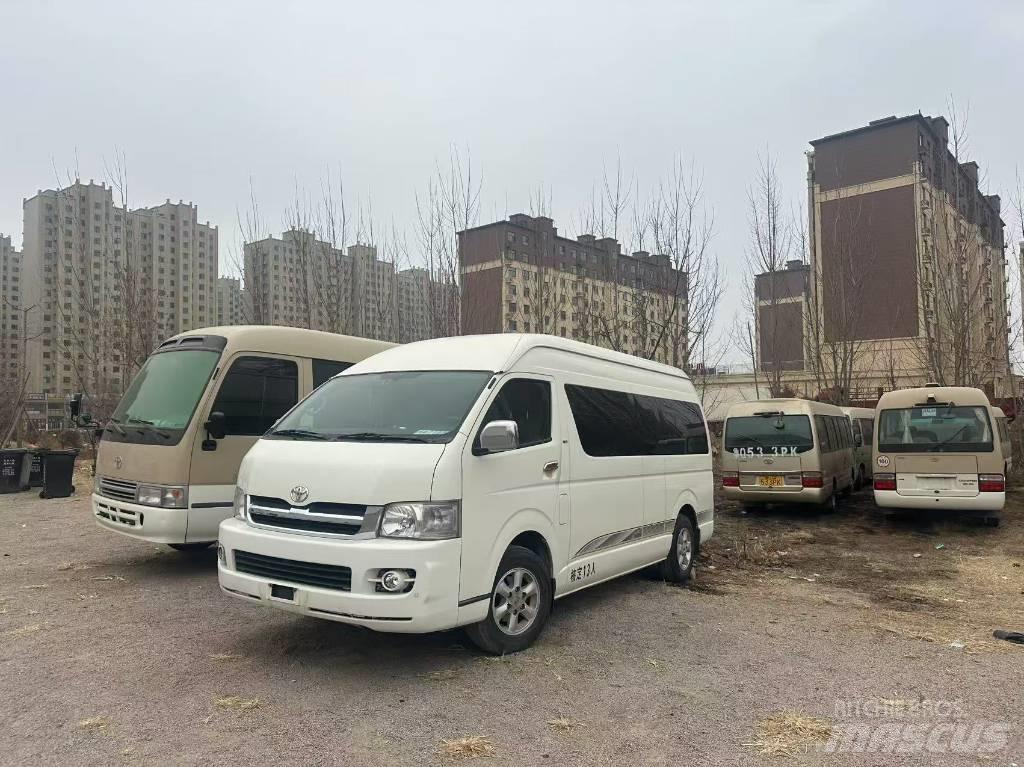 Toyota Coaster 公路客運汽車