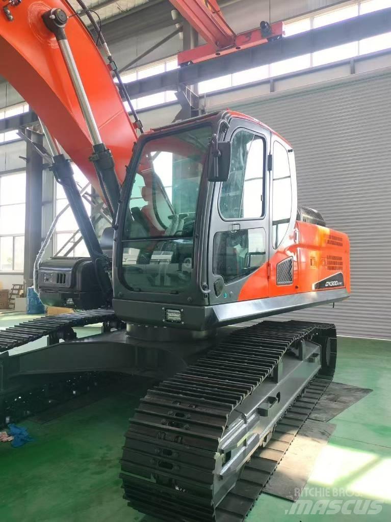 Doosan DX300 中型挖土機/掘鑿機/挖掘機 7t-12t