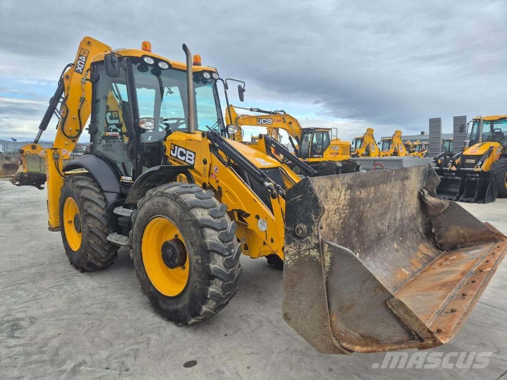 JCB 4CX 反鏟裝載機