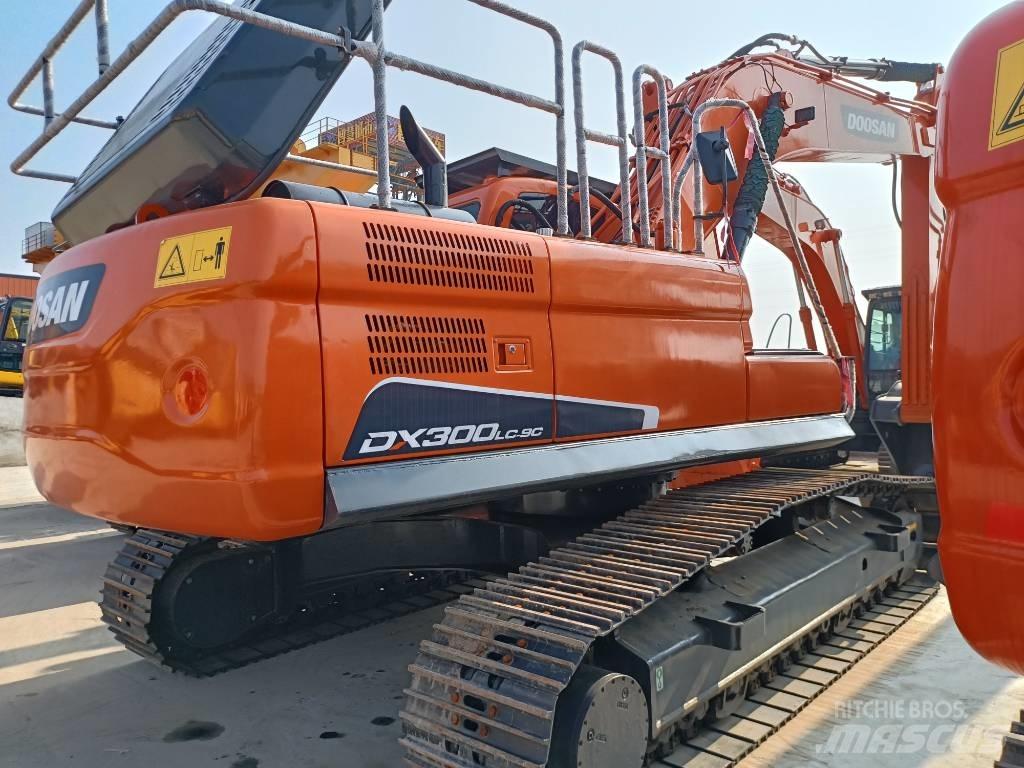 Doosan DX300-9 履帶式 挖土機/掘鑿機/挖掘機