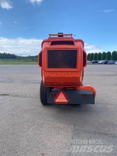 Kubota SWT37 小型曳引機