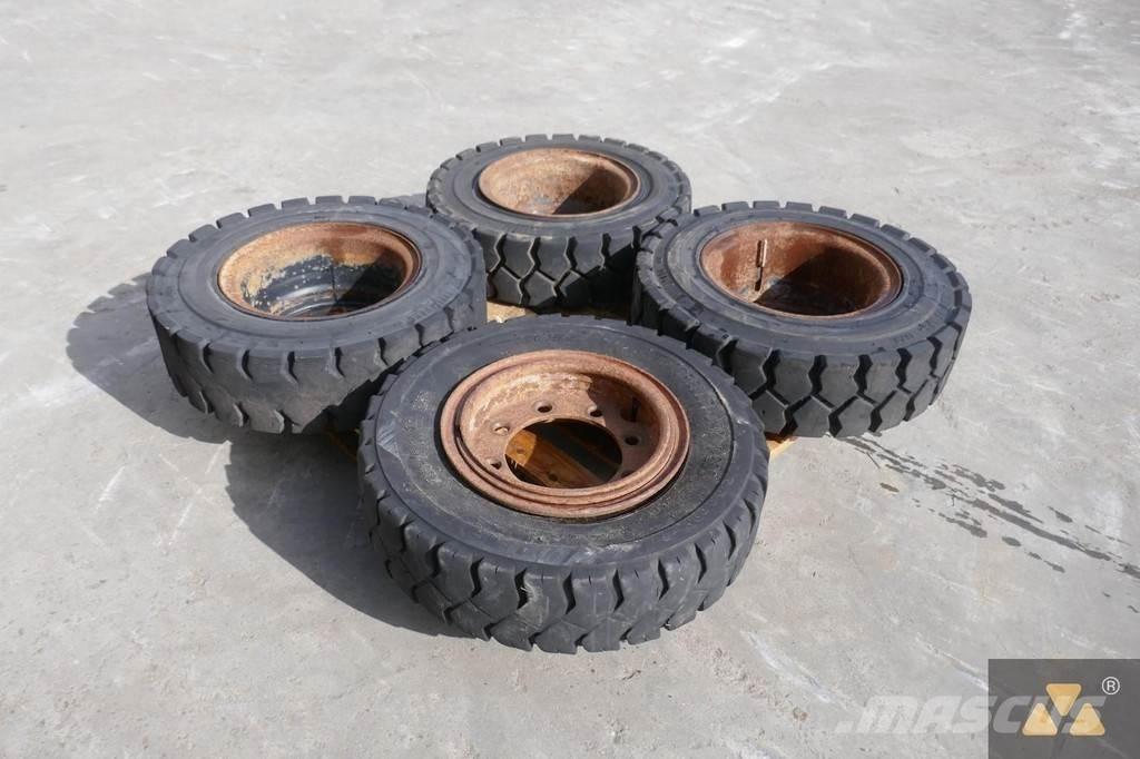 Trelleborg 7.50-15 輪胎、車輪和輪圈