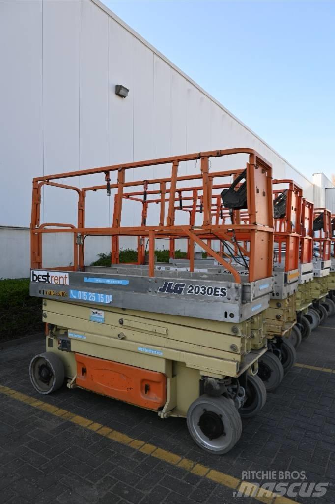 JLG 2030 ES 剪式升降機