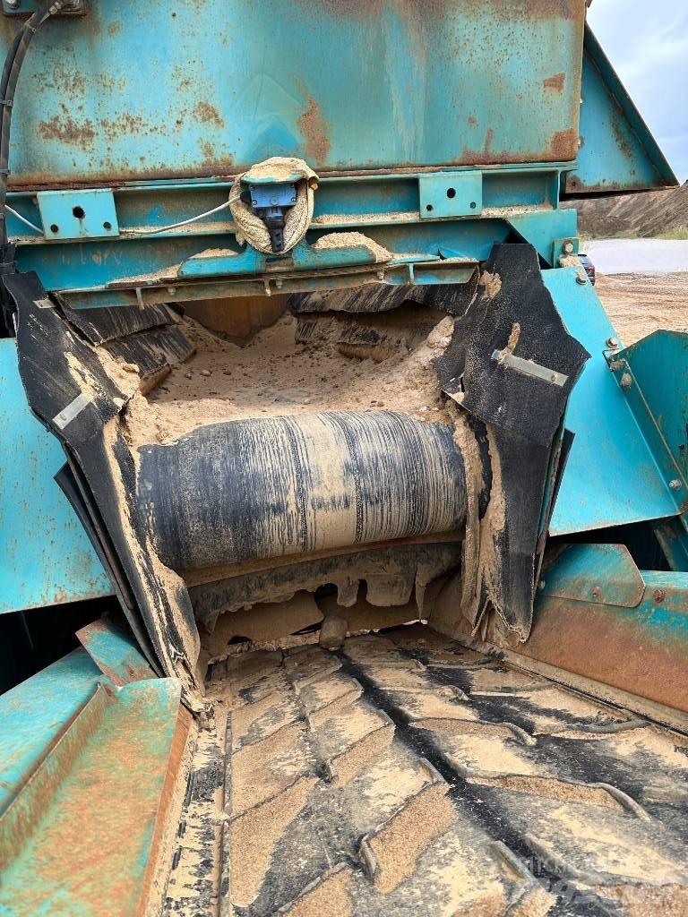 PowerScreen 2100X 移動式篩選機
