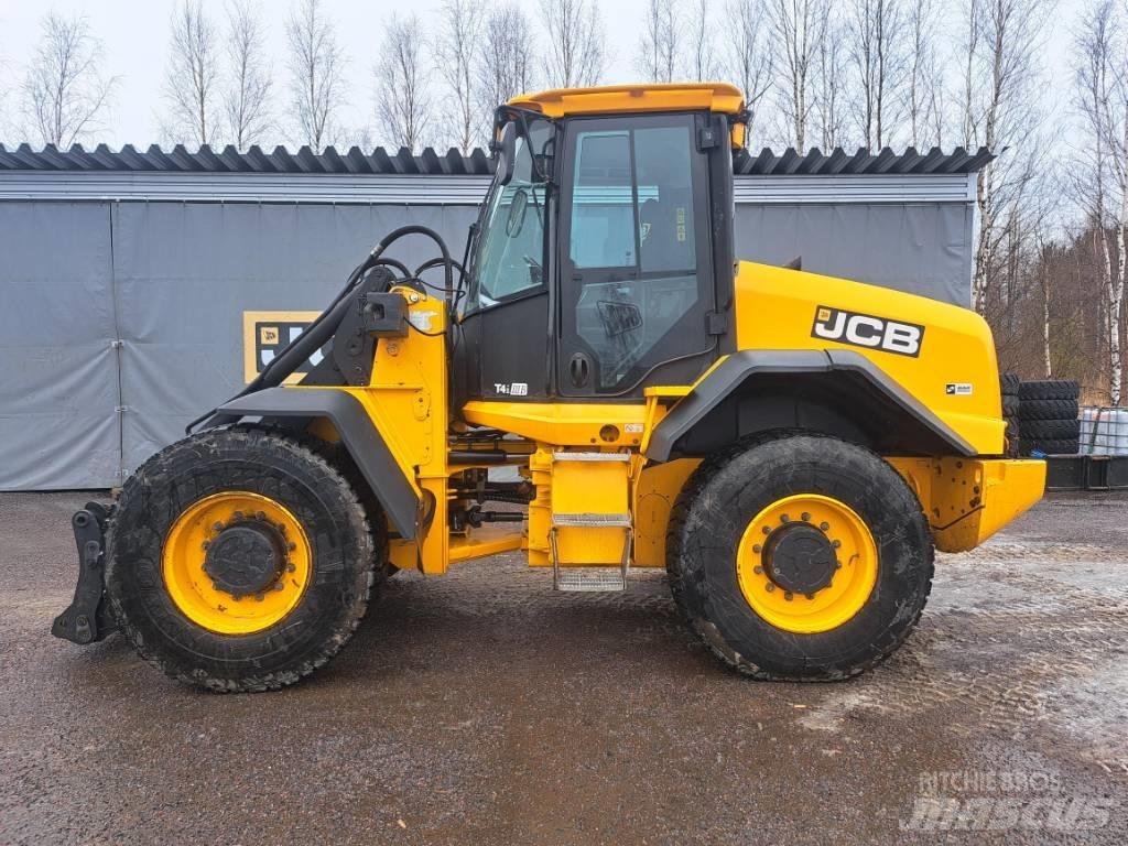 JCB 417 HT 輪胎式裝載機