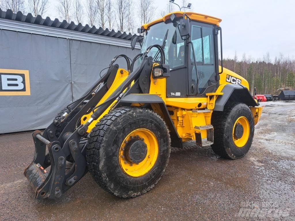 JCB 417 HT 輪胎式裝載機