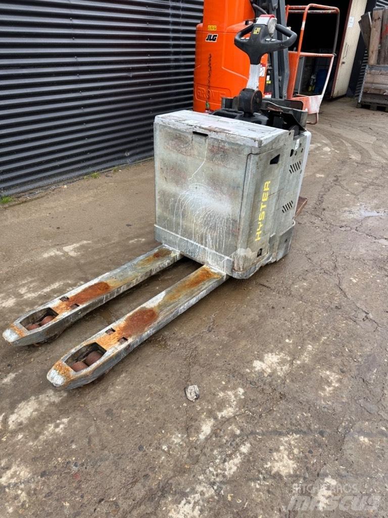Hyster P 2.0 S 行走控制式堆積機