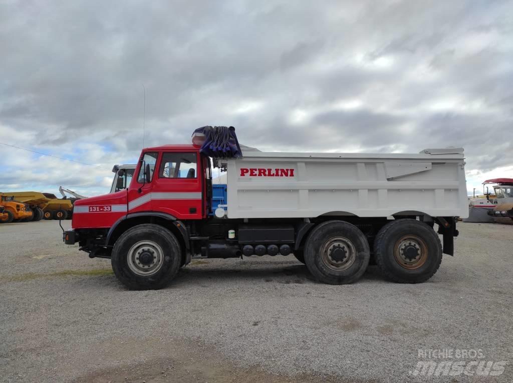 Perlini 131.33D2/C1 其他貨車