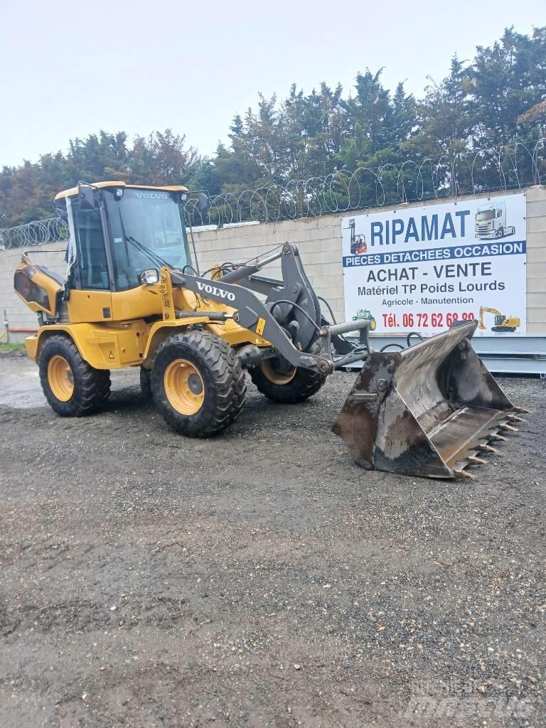 Volvo L 30 G 輪胎式裝載機