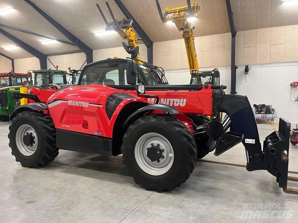 Manitou MT 1335 伸縮臂操作車