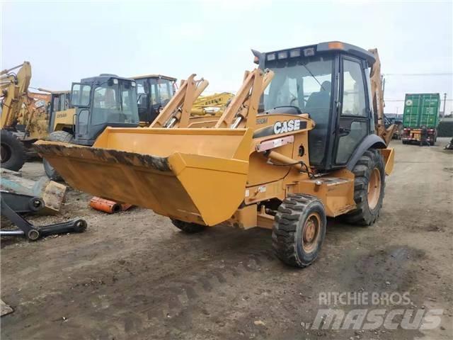 CASE 580M 滑移轉向裝載機