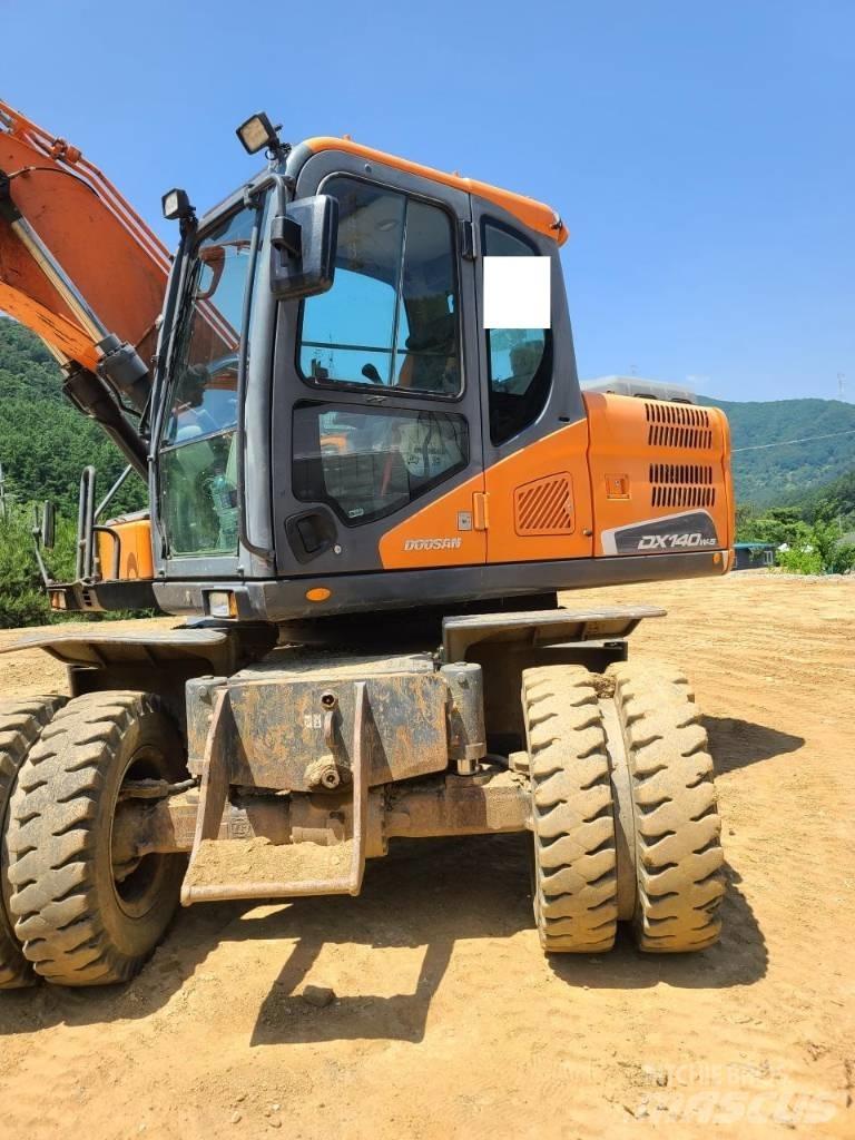 Doosan DX 140 W 旋轉式挖土機/掘鑿機/挖掘機