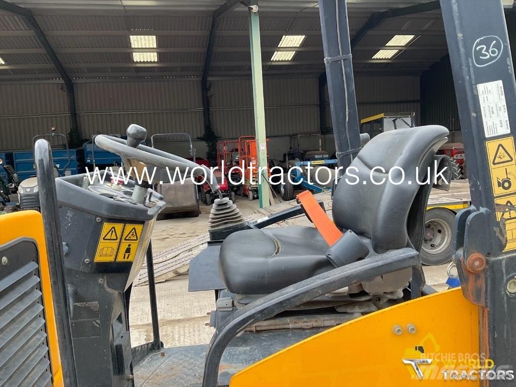 JCB VMT 260-120 雙輪滾壓機