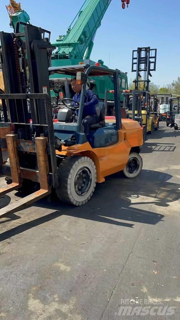 Toyota 5 Ton 柴油卡車