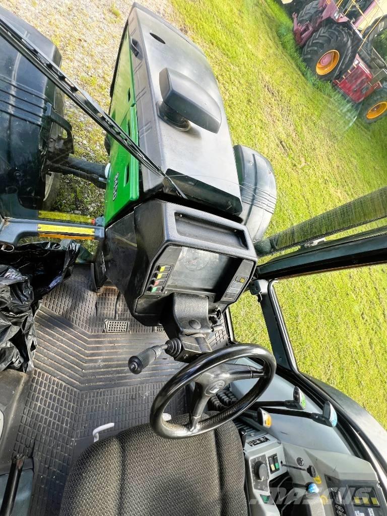Valtra 8450 曳引機