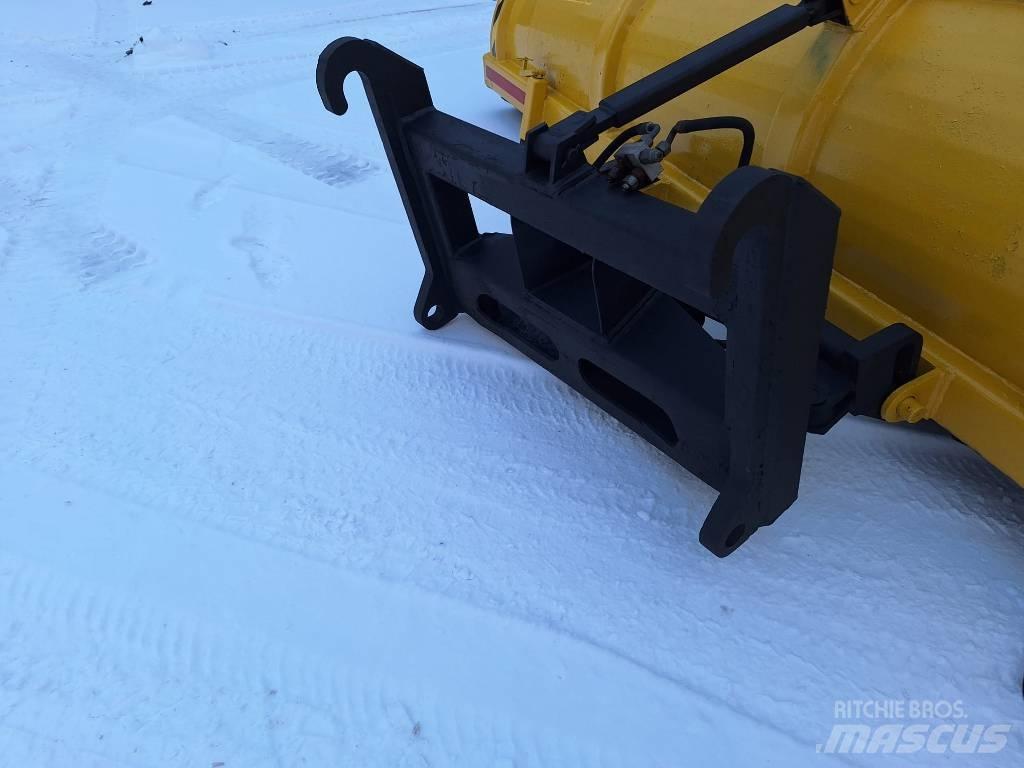 Rote 360 alueaura 刮雪板和犁
