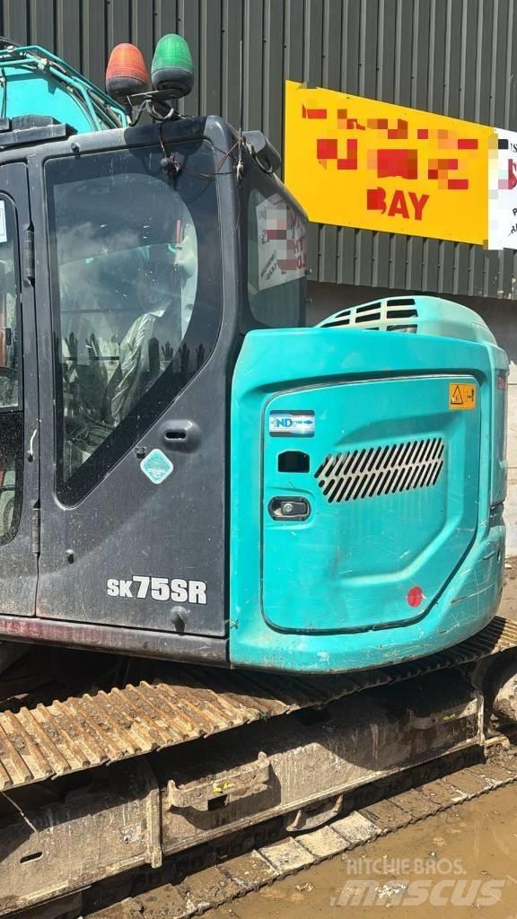 Kobelco SK 75 SR 中型挖土機/掘鑿機/挖掘機 7t-12t