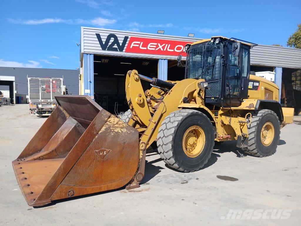 CAT 938 輪胎式裝載機