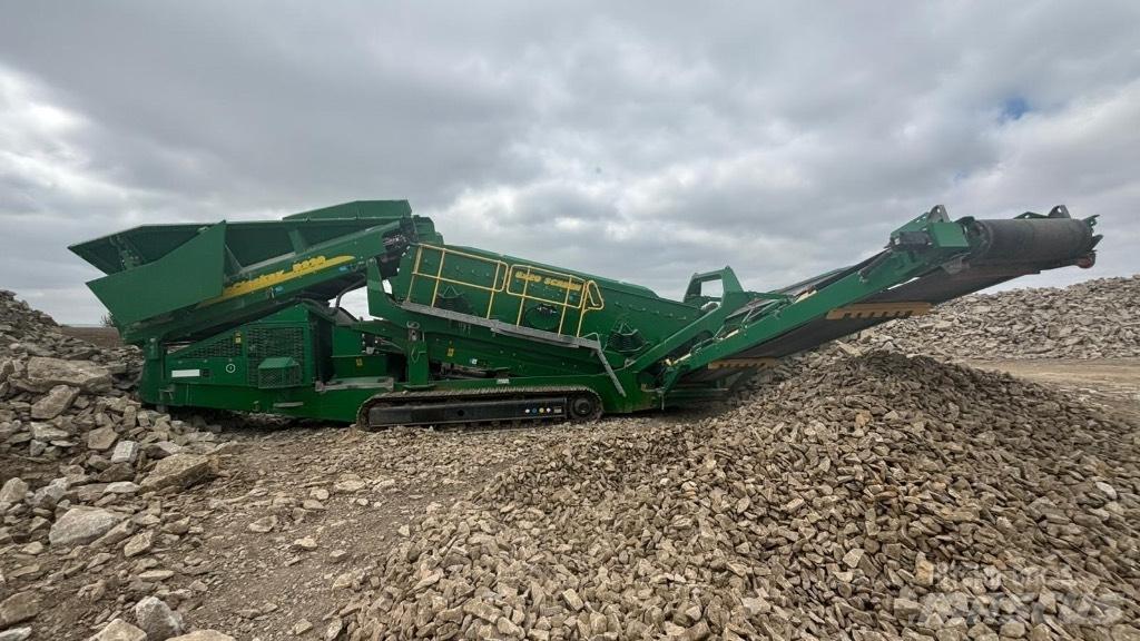 McCloskey R230 篩分機