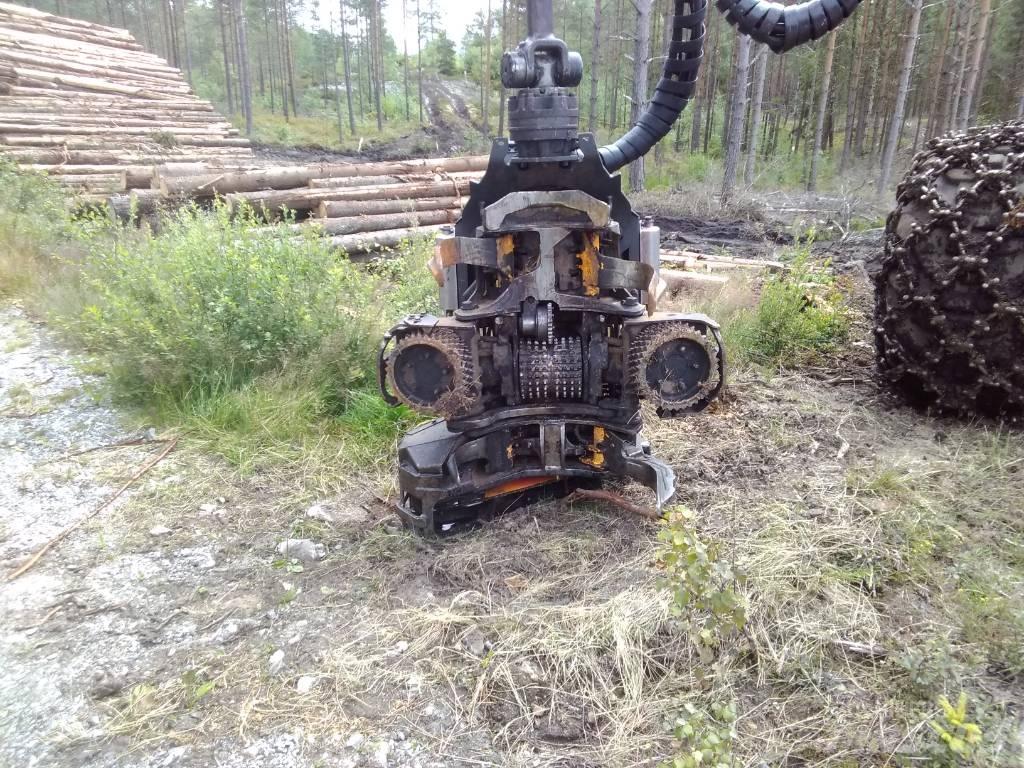 Ponsse SCORPION 8W 收穫機
