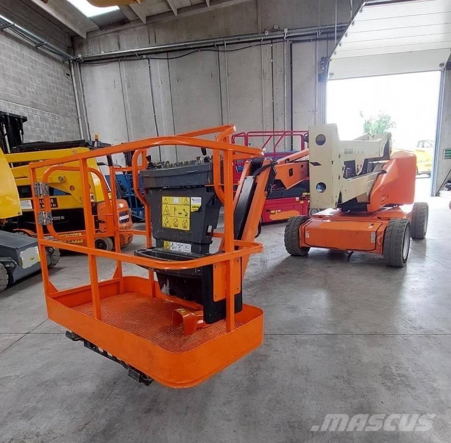 JLG E 450 AJ 曲臂高空作業車