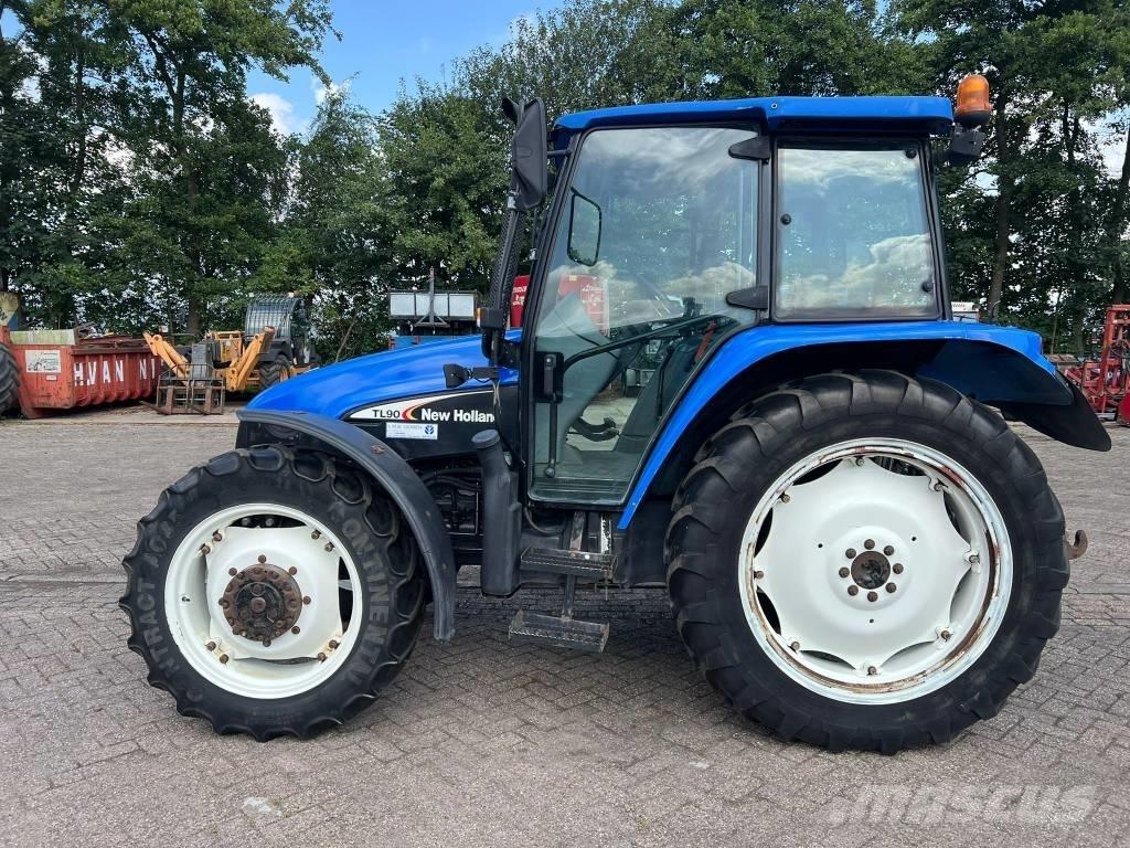 New Holland TL 90 曳引機