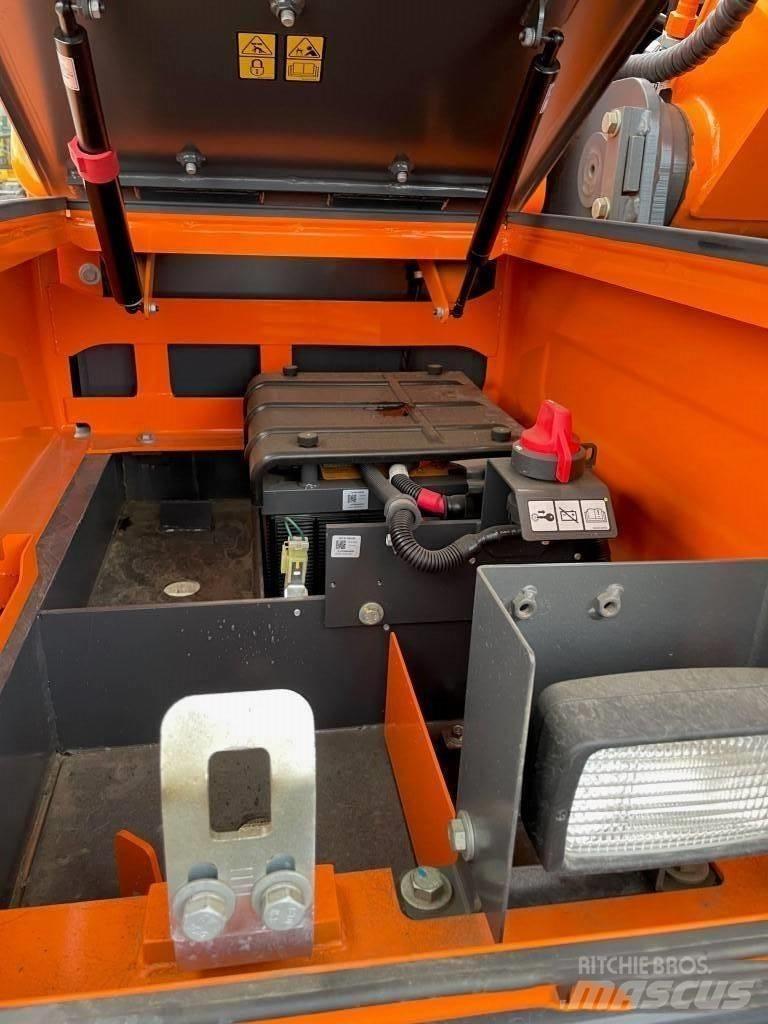 Doosan DX 140 W 旋轉式挖土機/掘鑿機/挖掘機