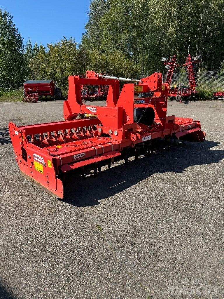 Maschio DC 3000 動力耙和旋轉式耕耘機