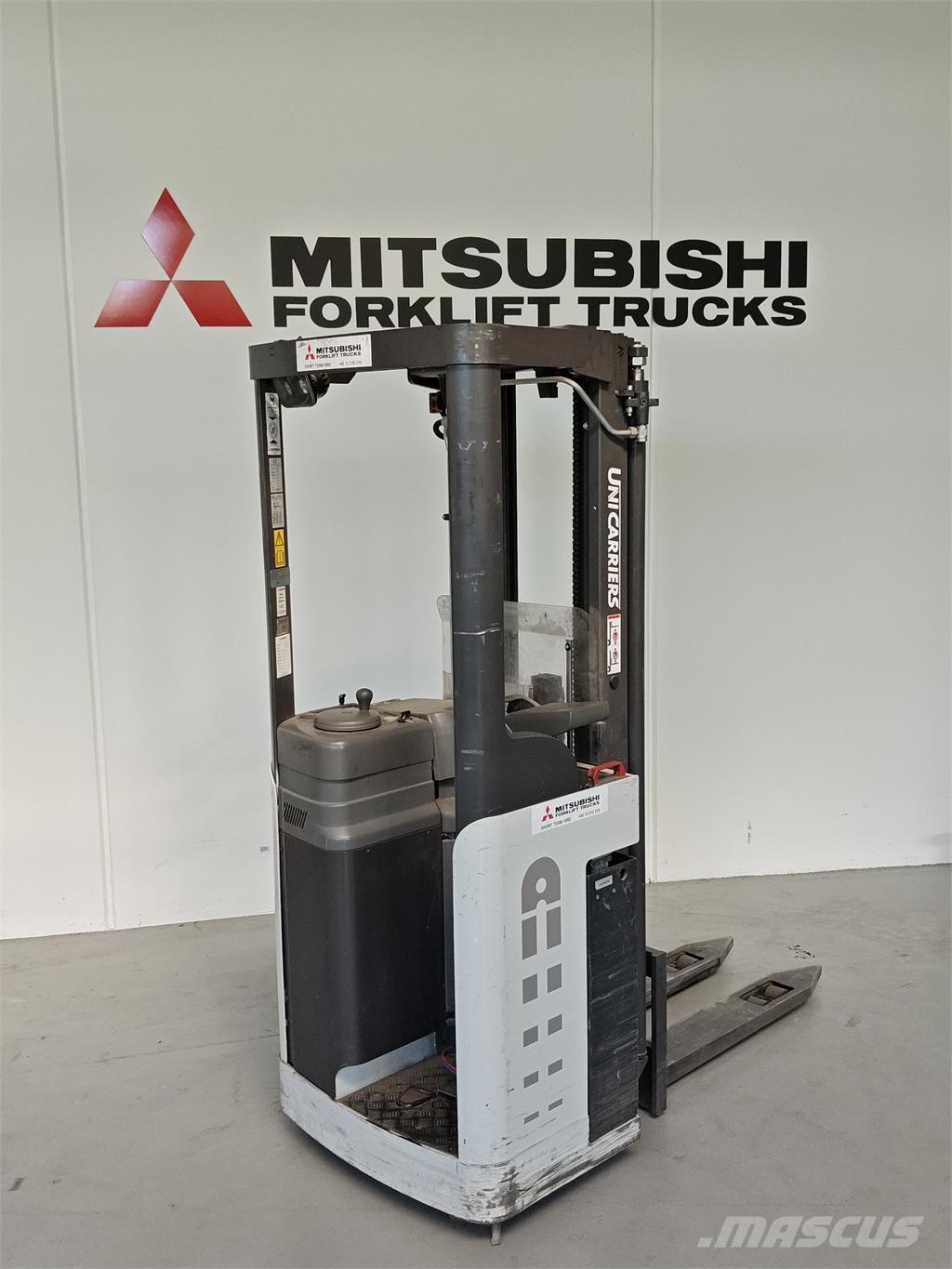 Atlet AJN160 自走式堆積機